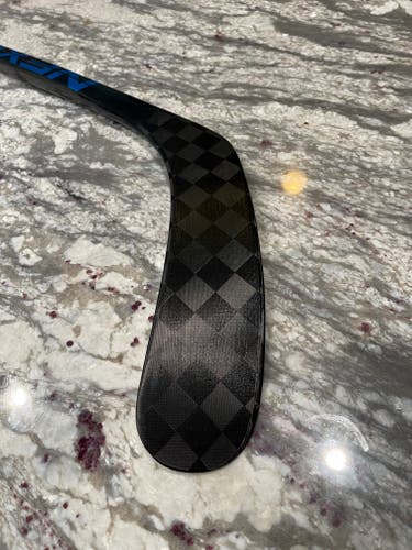 Used Senior Bauer Left Hand Grip Nexus 3N Pro Hockey Stick P92