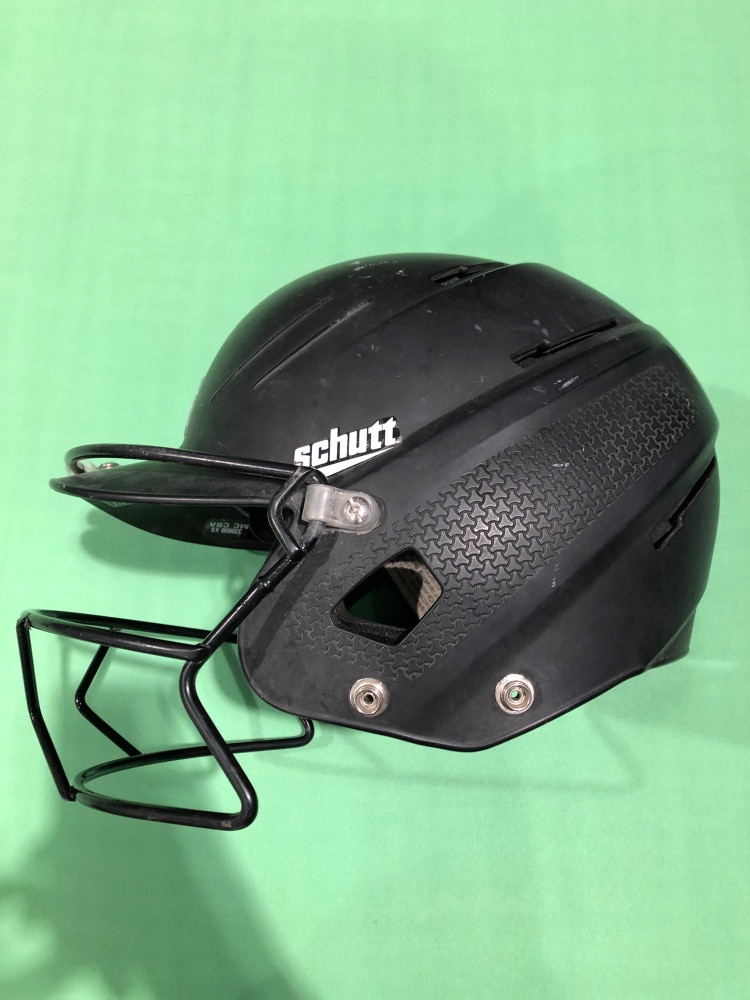 Used Schutt Softball Batting Helmet (Size: XS)
