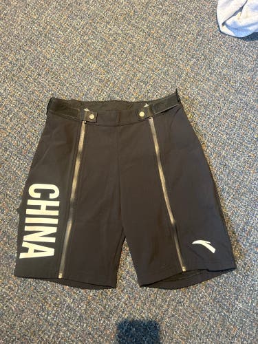 Black Unisex Large  Ski Pants