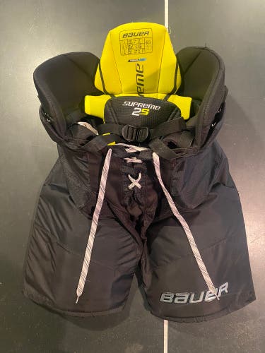 Senior Large Bauer  Supreme 2S Hockey Pants Black