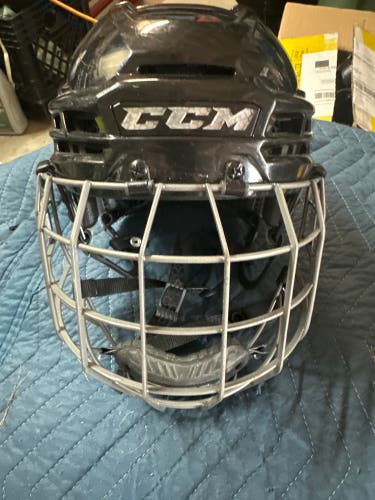 Used Medium CCM Super Tacks X Helmet