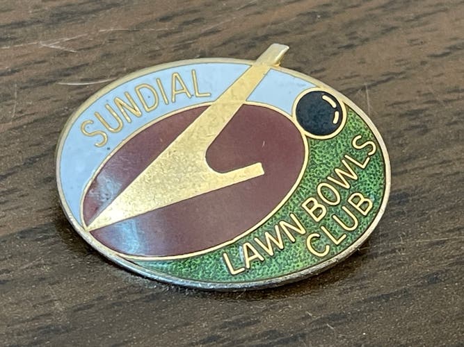 Sundial Lawn Bowls Club SUN CITY, ARIZONA SUPER VINTAGE Bowling Lapel Hat Pin!
