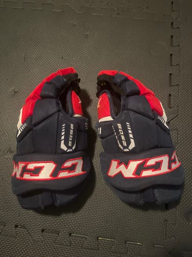 CCM 15" Tacks 6052 Gloves