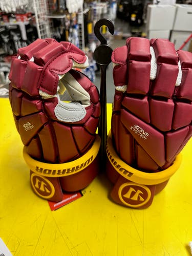 New Custom Warrior Lacrosse Gloves
