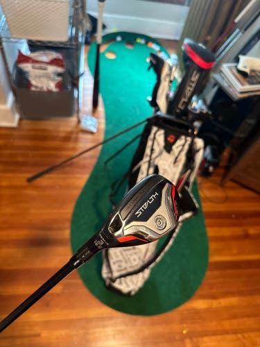Men's Left Hand Stiff Flex 3H Stealth Hybrid