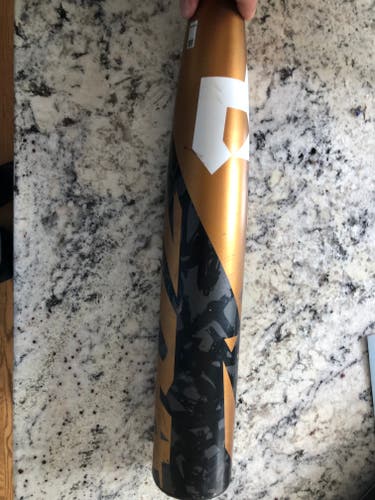 Used USSSA Certified DeMarini Composite Zoa Bat (-8) 23 oz 31"