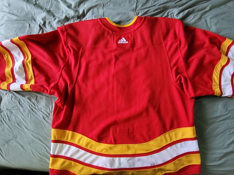 GAMEWORN Adidas Calgary Flames OLLAS-MATTSON Road Jersey Sz 58 *MiC*