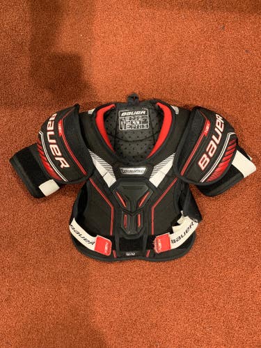 Used Junior Bauer NSX Hockey Shoulder Pads (Size: Medium)