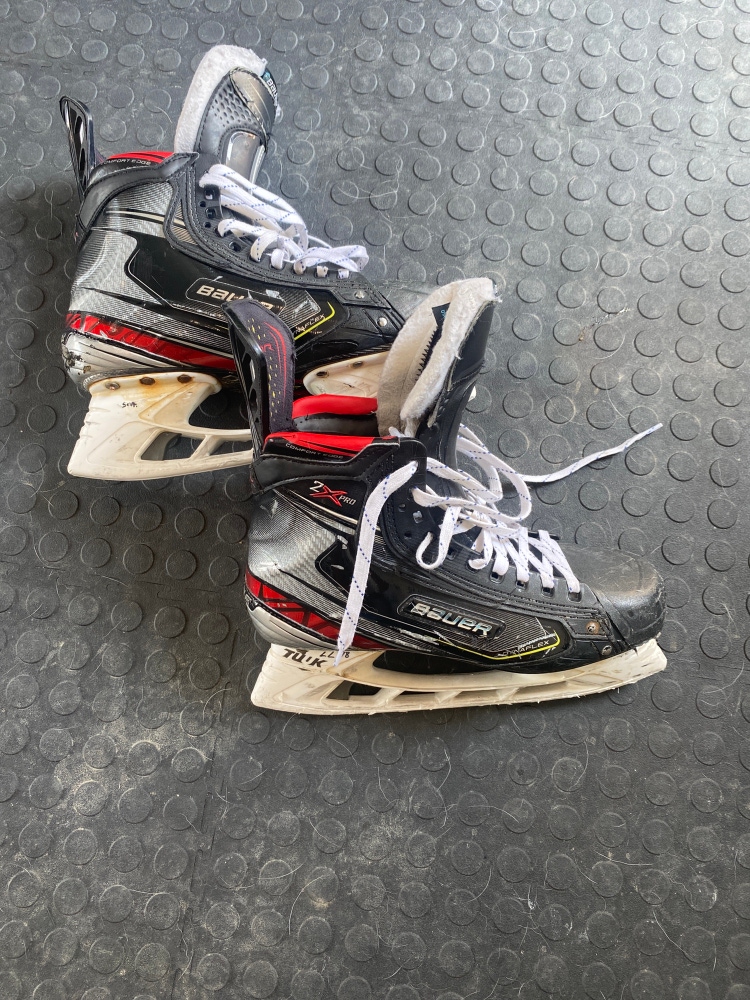 Used Bauer Extra Wide Width Pro Stock Size 9 Vapor 2X Pro Hockey Skates