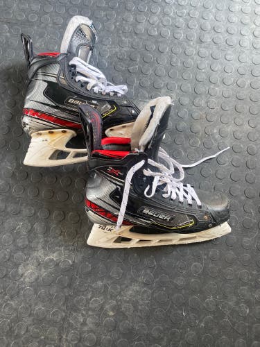 Used Bauer Extra Wide Width Pro Stock Size 9 Vapor 2X Pro Hockey Skates