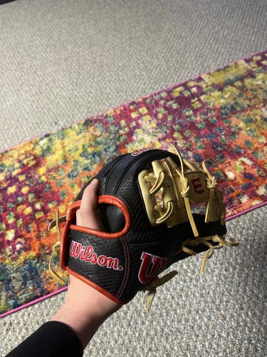 New Infield 11.25" A2000 Baseball Glove