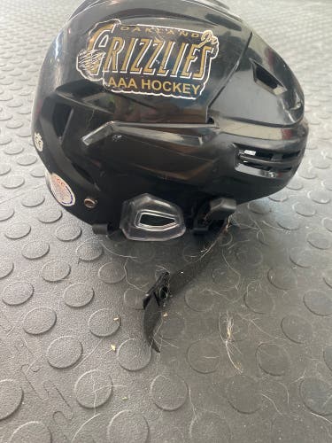 Used Medium Bauer Re-Akt Helmet