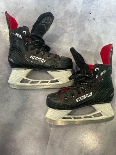 Junior Used Bauer Ns Hockey Skates D&R (Regular) 2.0