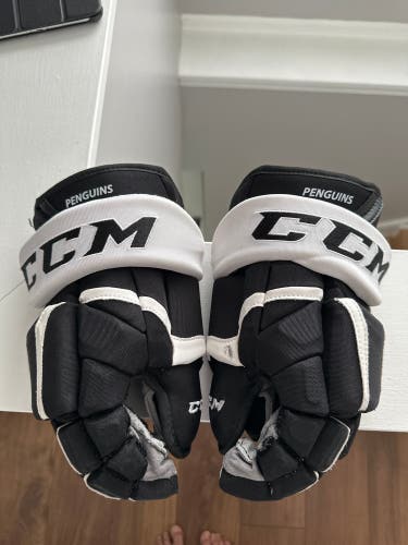 WBS Penguins Pittsburgh CCM Gloves Pro Stock HG12 Shot Blockers