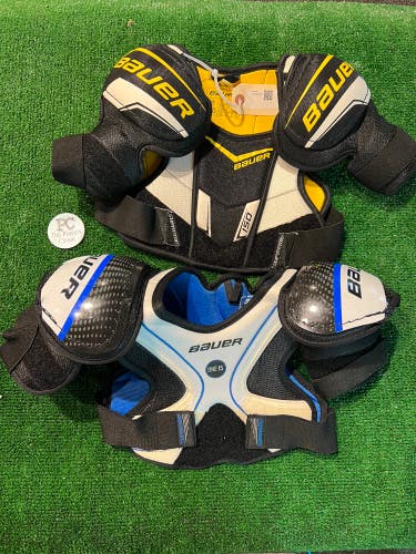 2 Pack Youth Small And Large Bauer Shoulder Pads