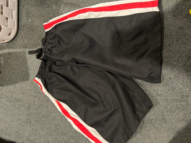 M Shell Black White Red