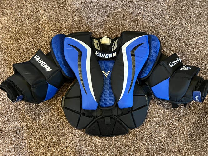 Used Medium Vaughn Velocity V6 Goalie Chest Protector