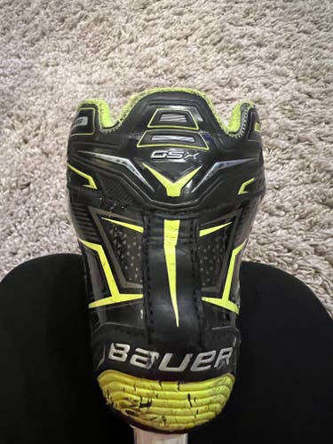 Junior Used Bauer GSX Hockey Goalie Skates Regular Width Size 4