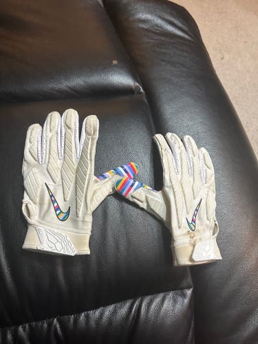 Adult XXL Nike Gloves