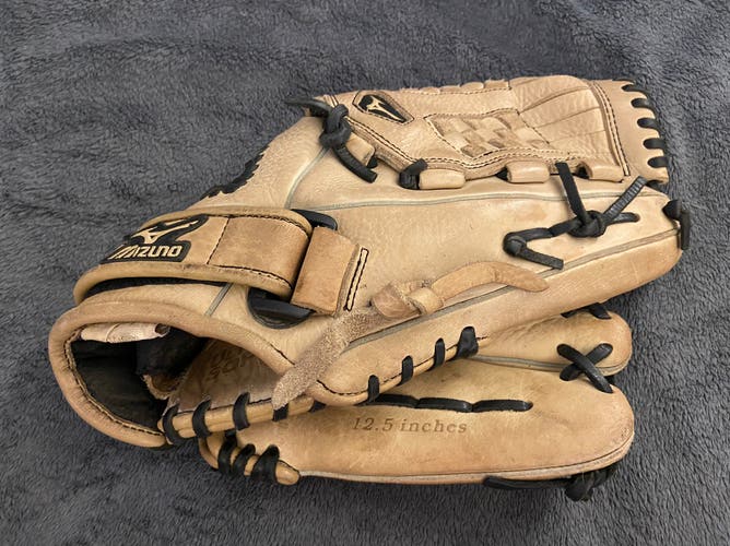 Mizuno MVP Fastpitch 12.5” Softball Glove