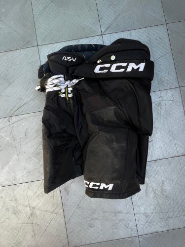 Used Medium CCM  Tacks AS-V Pro Hockey Pants