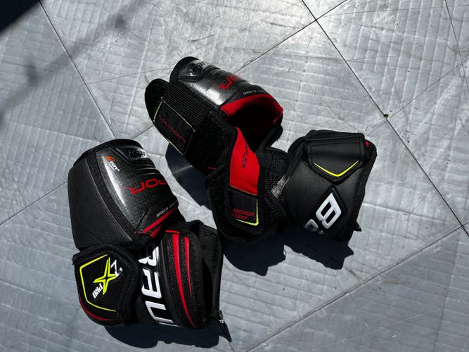 Used Small Bauer VAPOR 2X PRO Elbow Pads