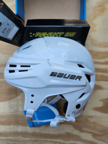 New Small Bauer Re-Akt 95 Helmet
