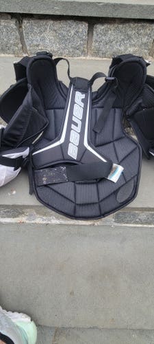 Used Large/Extra Large Bauer Prodigy 3.0 Goalie Chest Protector