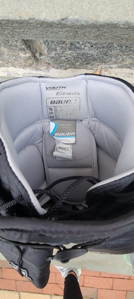 Used Small Bauer Prodigy 2.0 Hockey Goalie Pants