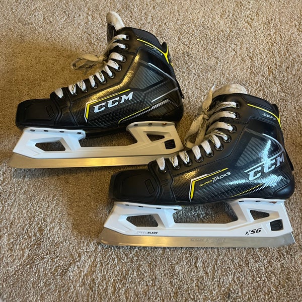 Used CCM Regular Width Size 8.5 Super tacks 9370 Hockey Goalie Skates