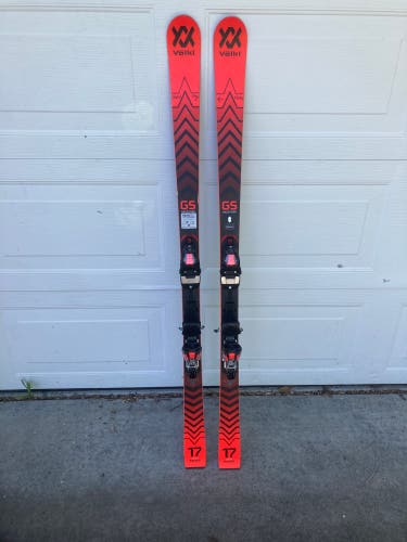 Volkl Racetiger GS Skis 158