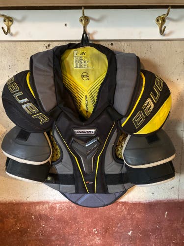 Custom Bauer Supreme 1S XL Shoulder Pads