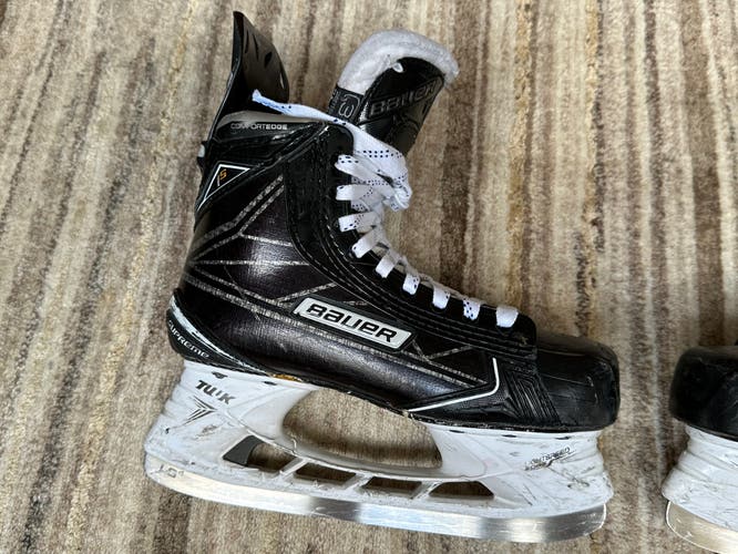 Used Bauer Supreme 1s Jr Ice Hockey Skates Size 3 D Includes Two Extra Sets Of Blades