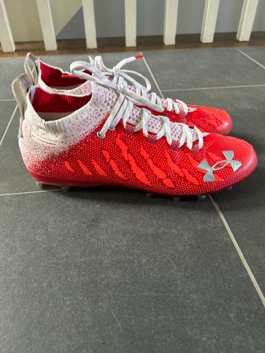 New Size 12 Under Armour Spotlight MC