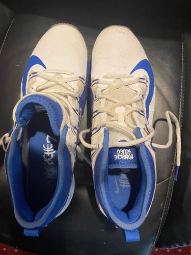 White Blue Used Men's Size 11Turf Cleats Nike Low Top Huarache Seven