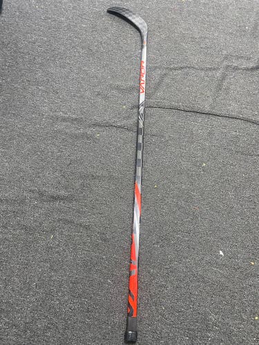 Senior Right Handed P92M Vapor FlyLite Hockey Stick