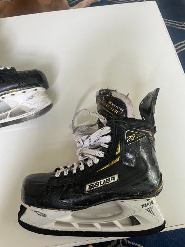 Senior Bauer Regular Width Size 10 Supreme 2S Pro Hockey Skates