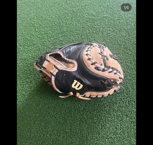 Right Hand Throw 33.5" A2000 M1 Baseball Glove