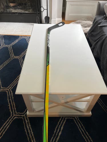 Senior Right Handed P92 Pro Stock Supreme UltraSonic Hockey Stick