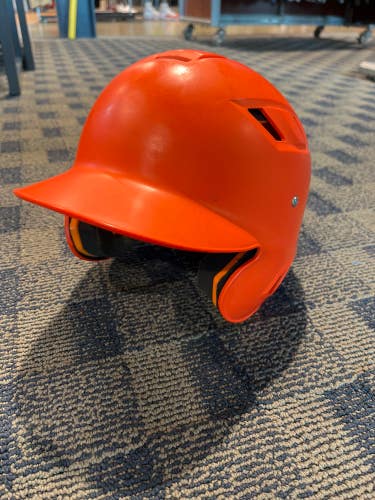 Used 7 1/8 - 7 3/4 Schutt Batting Helmet