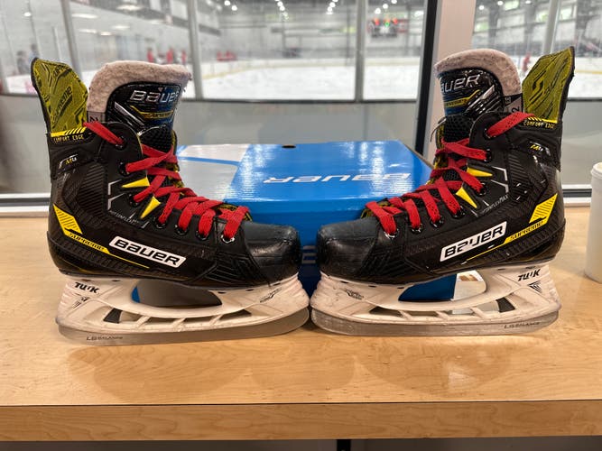 Used Bauer Supreme M4 Hockey Skates Extra Wide Width Size 2