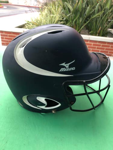 Used Small / Medium Mizuno Batting Helmet