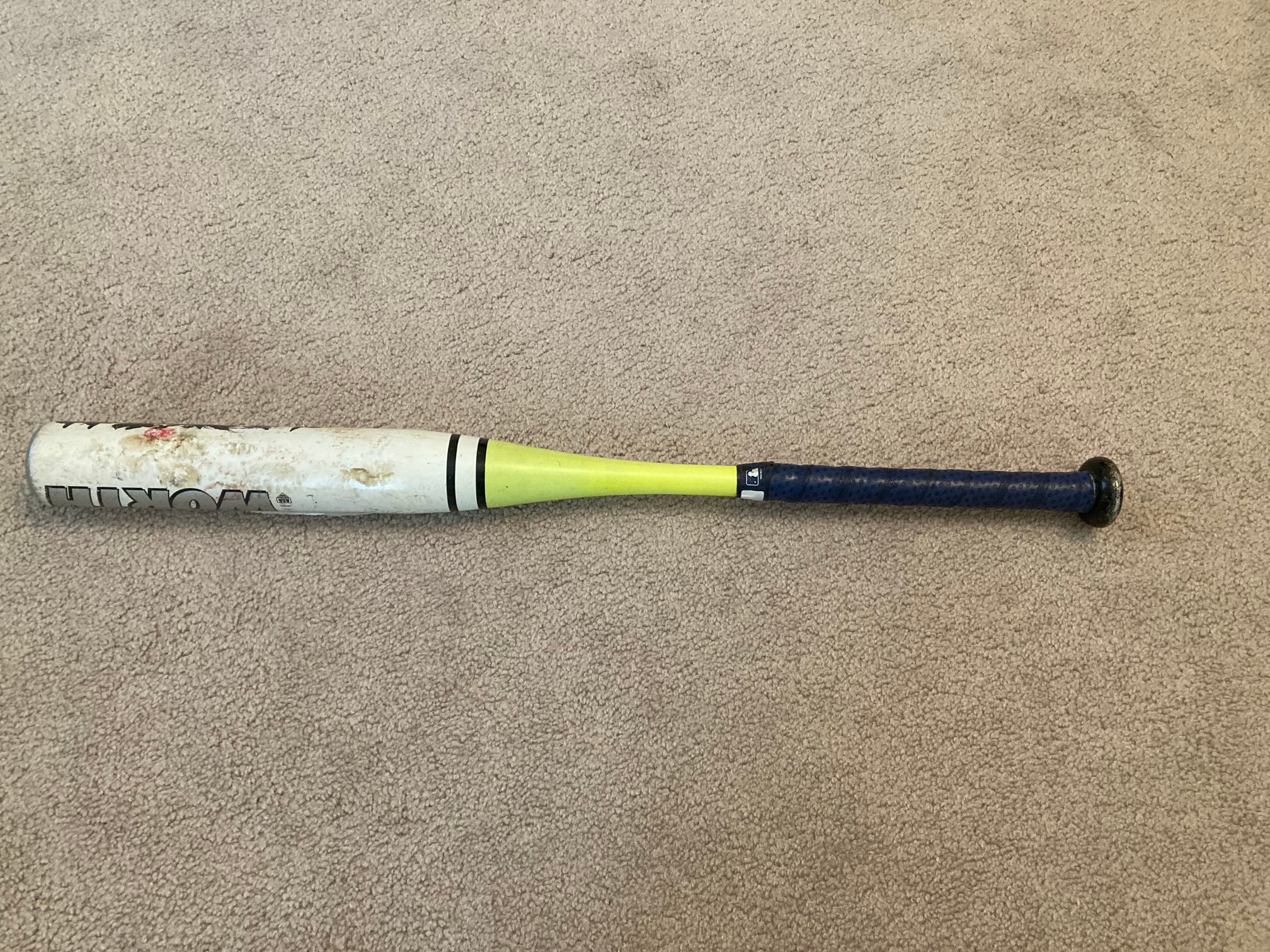 Used Worth Toxic Bat (-11) 17 oz 28" Fastpitch Softball