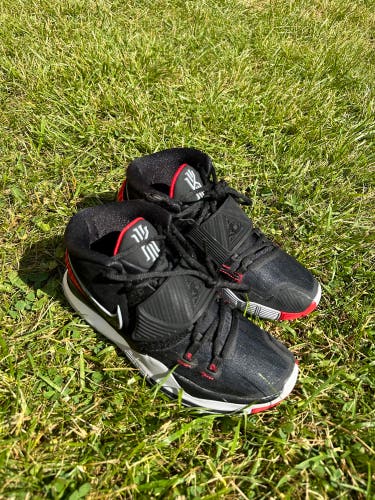 Size 8 (Mens) Nike Kyrie 4’s