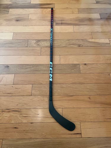 New CCM JetSpeed FT5 Pro Hockey Stick P29/75 Flex/Right Handed