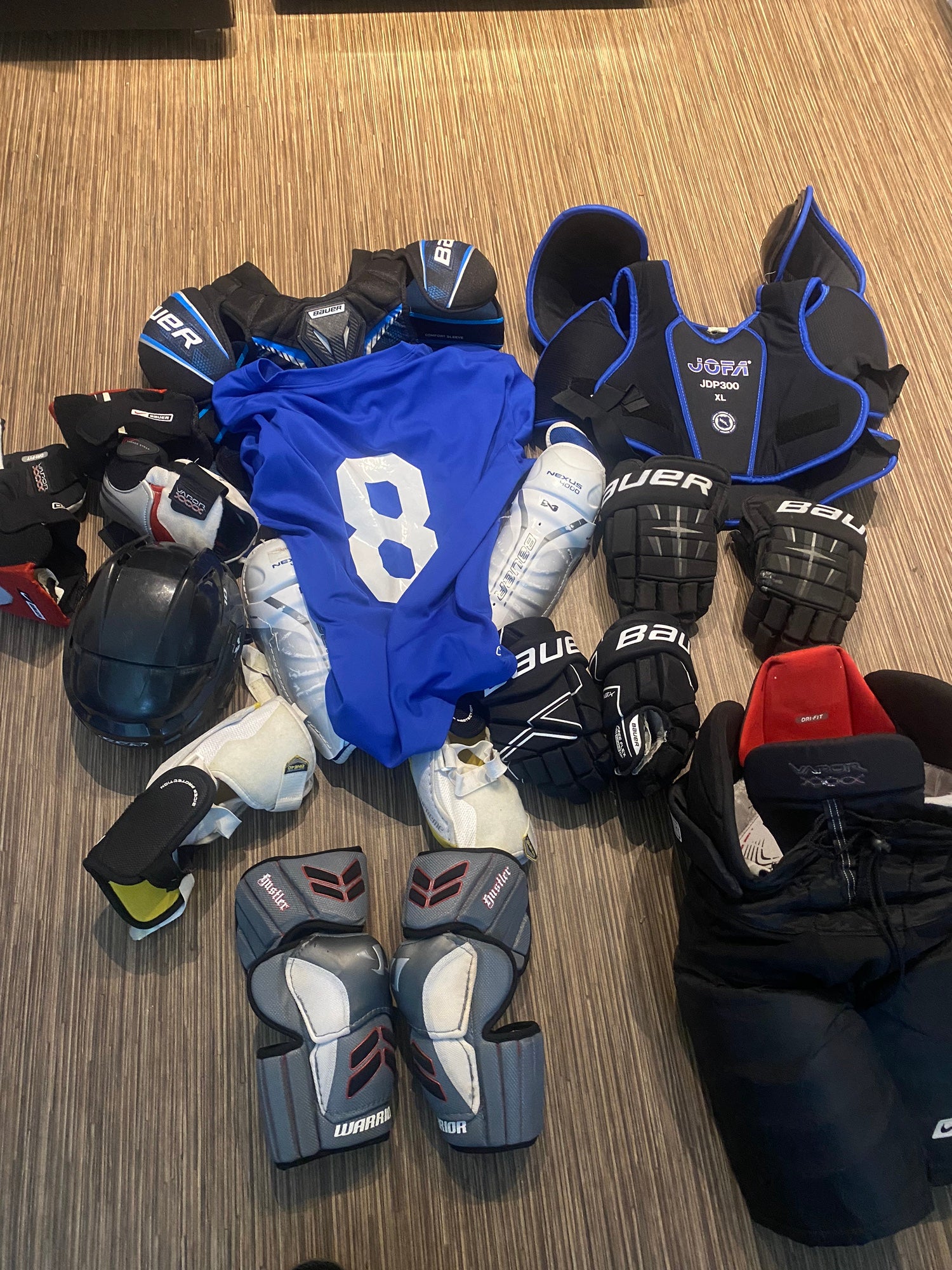 Ice Hockey Gear & Equipment