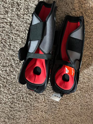 New CCM  QuickLite 250 Shin Pads
