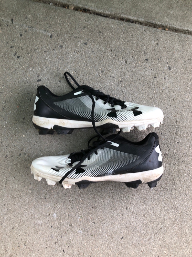 Used Men's 14.0 Molded Under Armour Baseball Cleats
