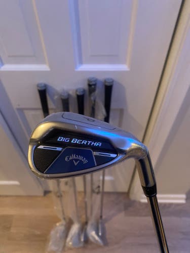 New Men's Callaway Right Handed Big Bertha B21 Iron Set Regular Flex 6 Pieces Graphite Shaft