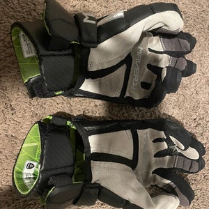 New Player's Maverik 12" M5 Lacrosse Gloves